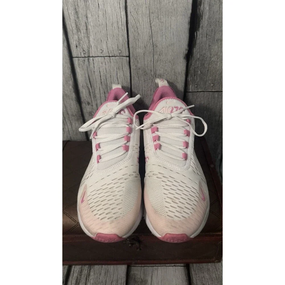 Nike synthetic round